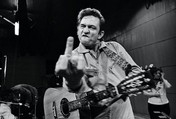 Johnny J.R Cash.  Johnny Cash - San Quentin (Live from Prison)