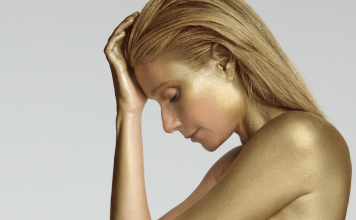 Gwyneth Paltrow celebrates her 50th birthday with a nude photo shoot