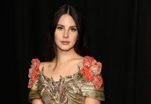 Lana Del Rey, “Chemtrails Over the Country Club”