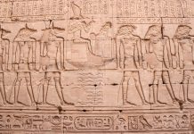 From the letter to the pictogram: converting words into images to facilitate access to literature