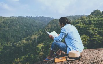 Reading while travelling: 6 books for lovers of road trips