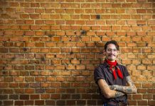 Daniel Trevino, waiter, writer, trade unionist: “The discourse of the racist far-right aims to destroy class consciousness”