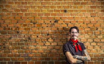 Daniel Trevino, waiter, writer, trade unionist: “The discourse of the racist far-right aims to destroy class consciousness”